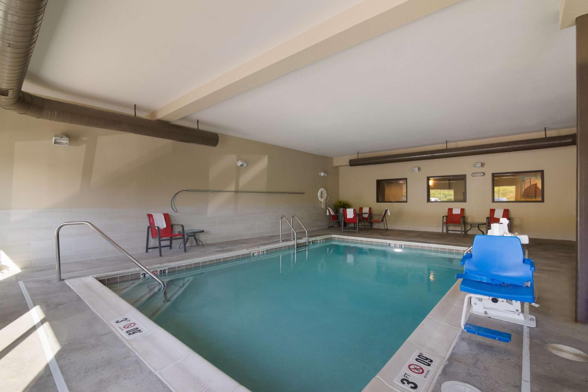 Best Western Roosevelt Place Bismarck Exterior photo